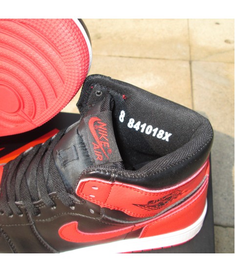 Nike air Jordan 1 Retro Bred-1