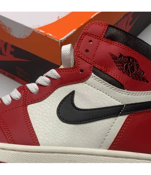 Nike air Jordan 1 Retro Chicago