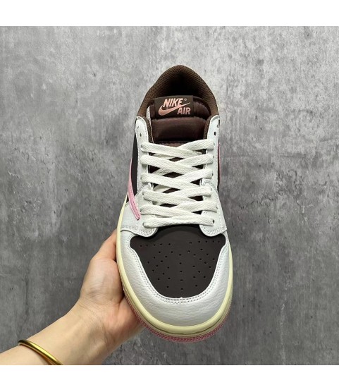 Travis Scott X Jordan 1 Low OG pink