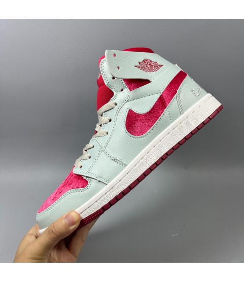 Jordan 1 - red