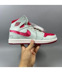 Jordan 1 - red