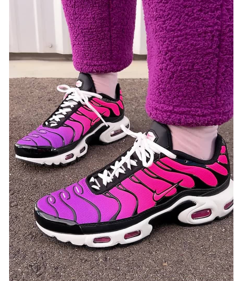 Nike Air Max Plus - 24