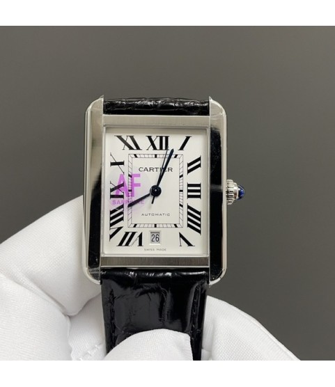 Часы Cartier Tank с черным ремешком