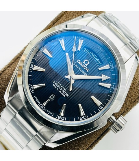 Часы Omega Seamaster с синим циферблатом