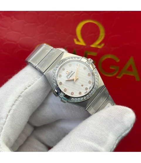 Часы Omega Constellation с бриллиантами